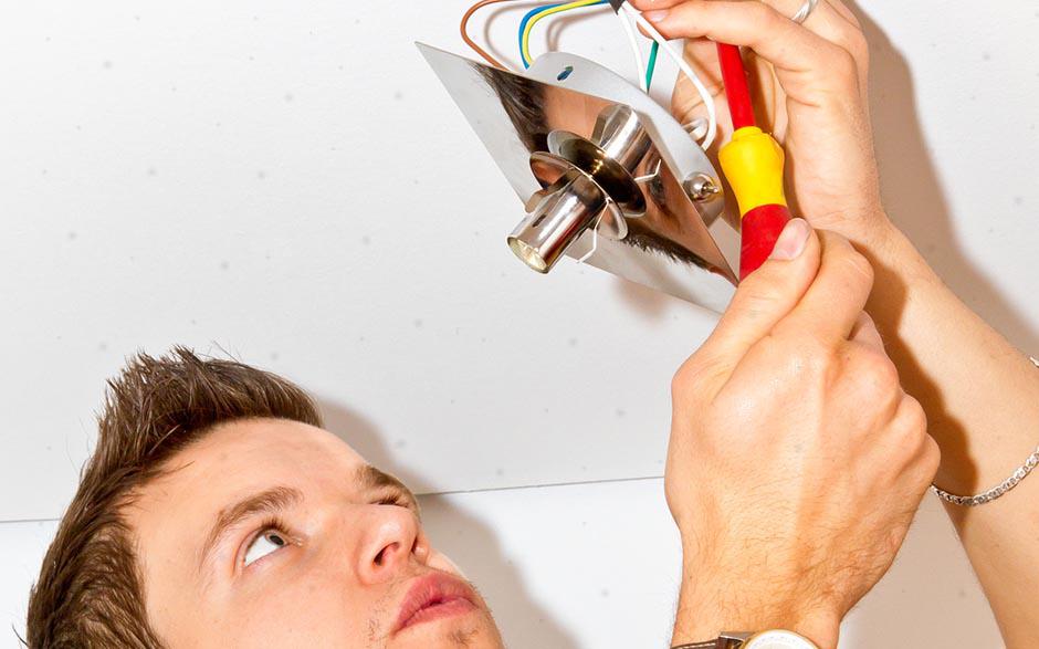 recherche travail électricien bâtiment Poissy